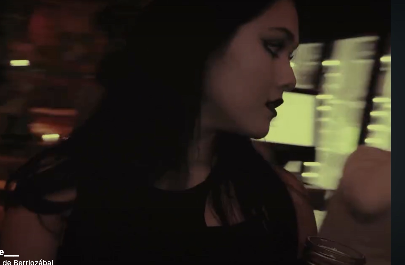 ALEJATE, still de producción 5 de 12.