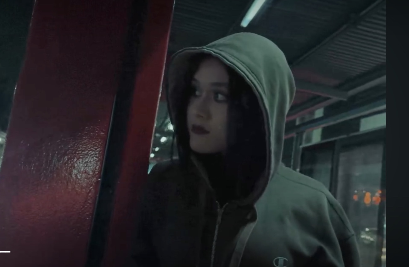 ALEJATE, still de producción 9 de 12.
