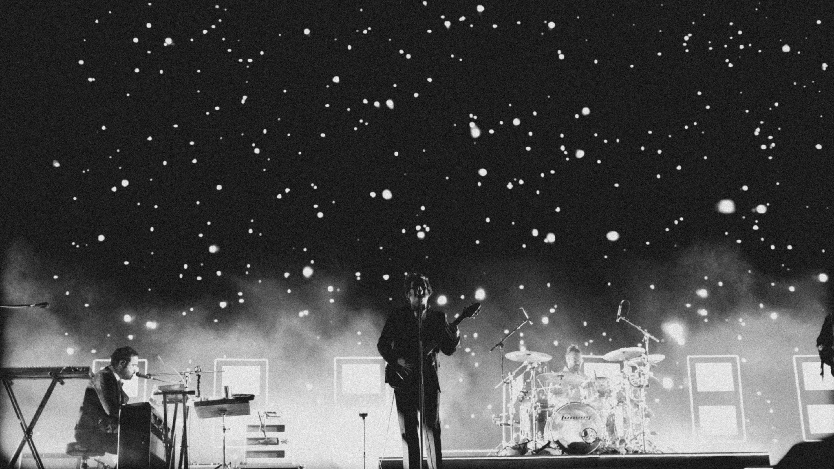 Enjambre en el Estadio GNP Seguros durante el concierto, fotografía 4 de 17.