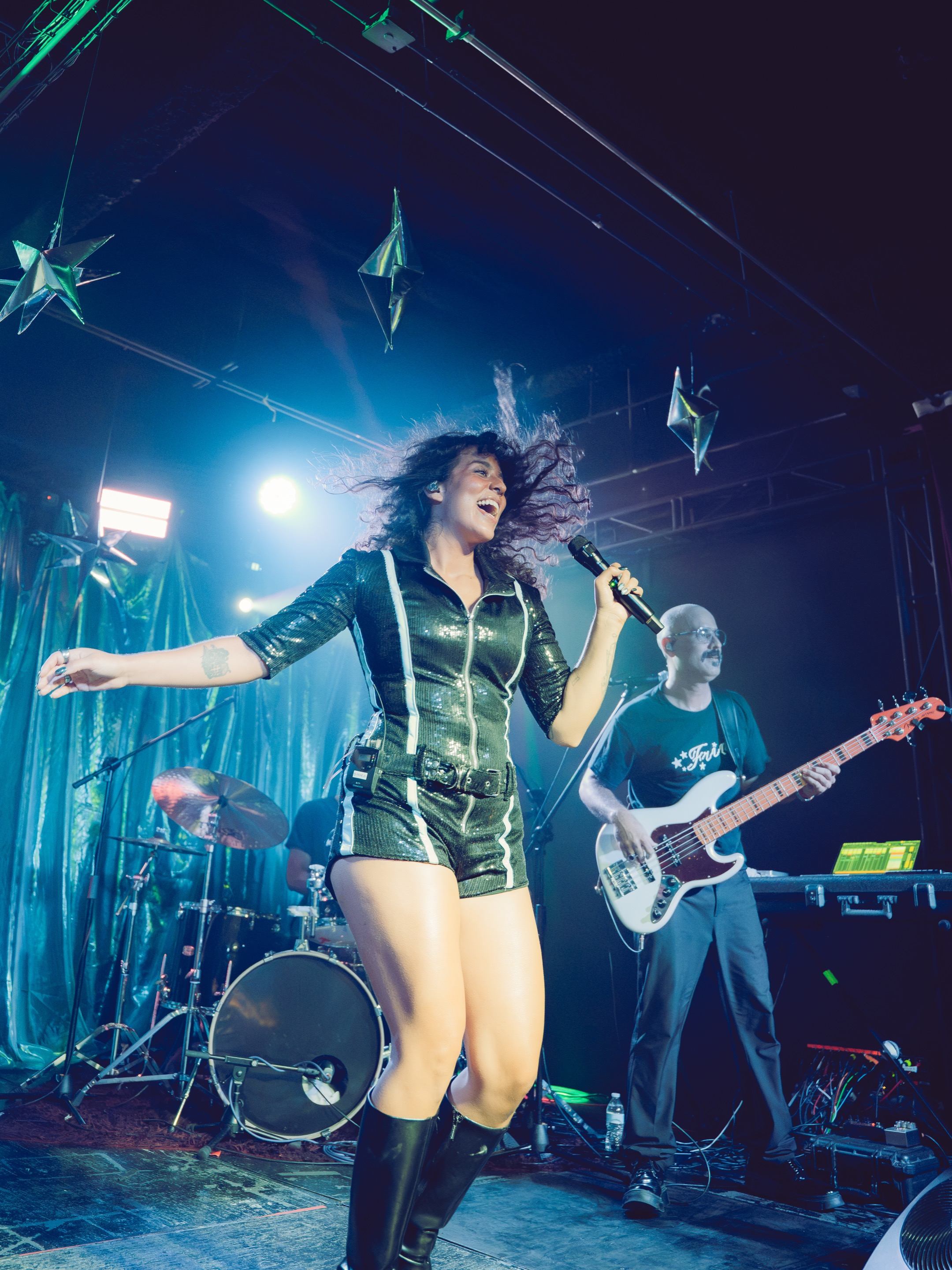 Friné durante Round One Live + Disco Night en Fuck Off Room durante el concierto, fotografía 10 de 16.