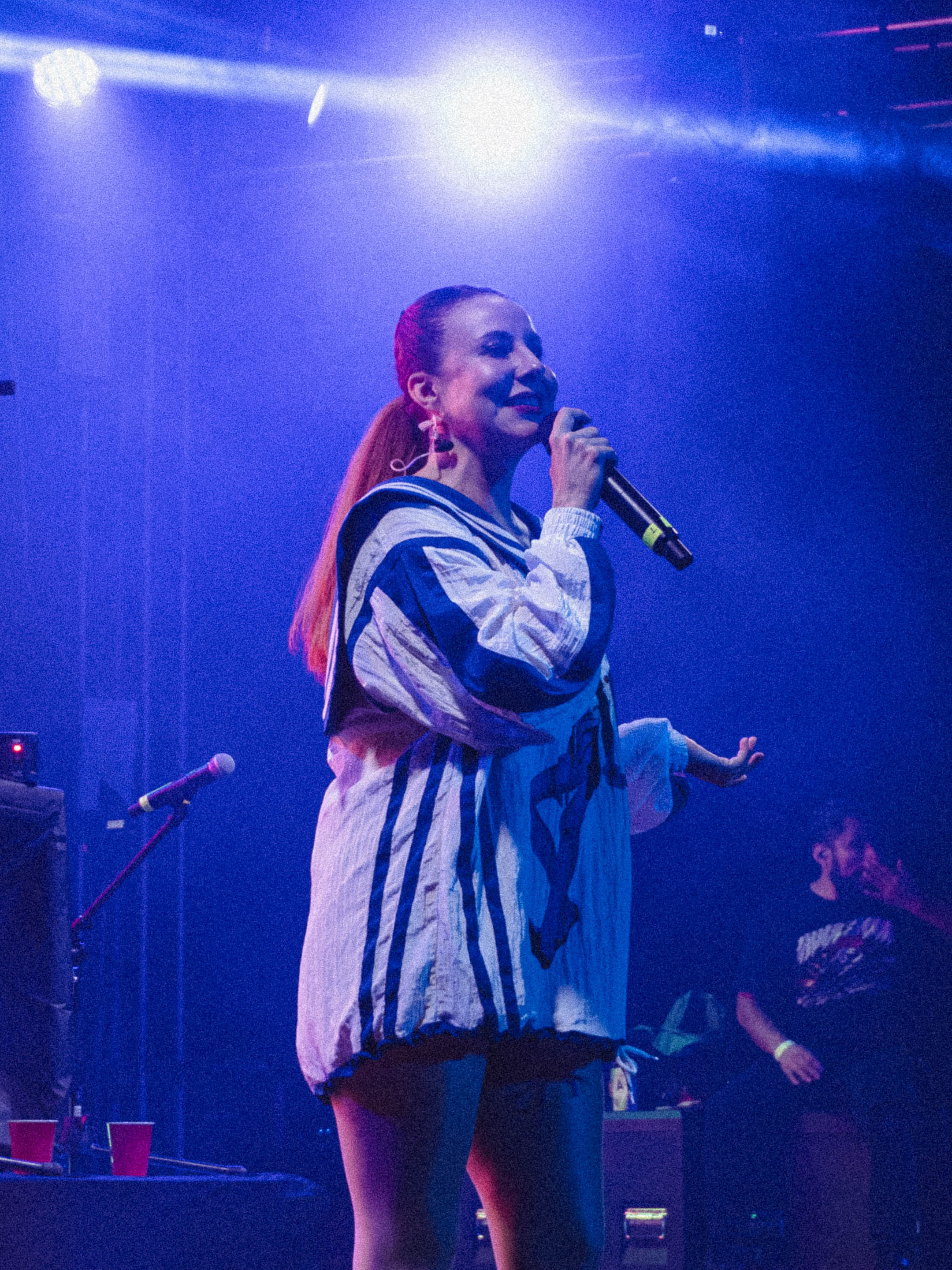 María Daniela y Su Sonido Lasser durante el concierto, fotografía 7 de 14.